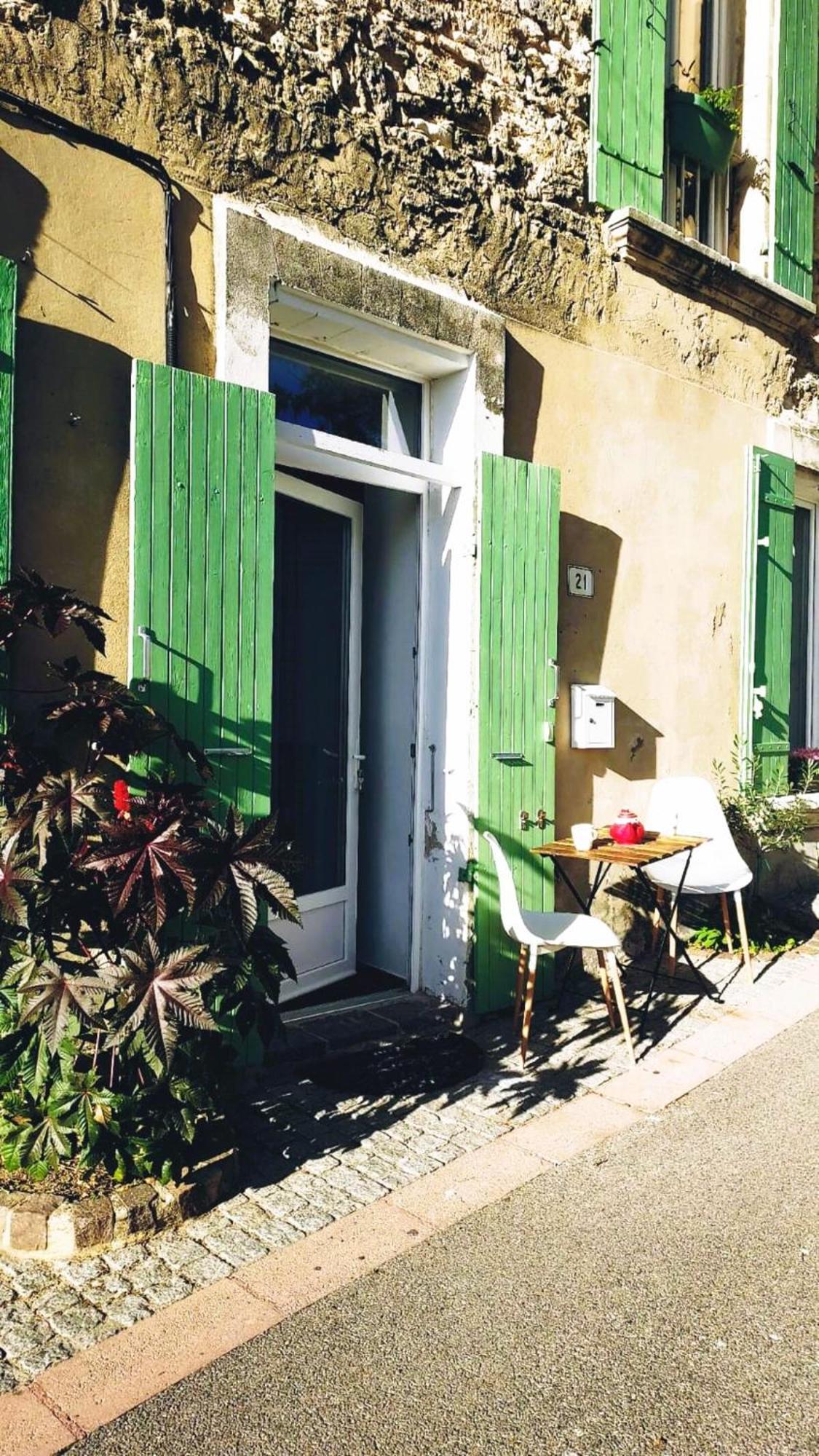 De L'arche Appartement Châteauneuf-de-Gadagne